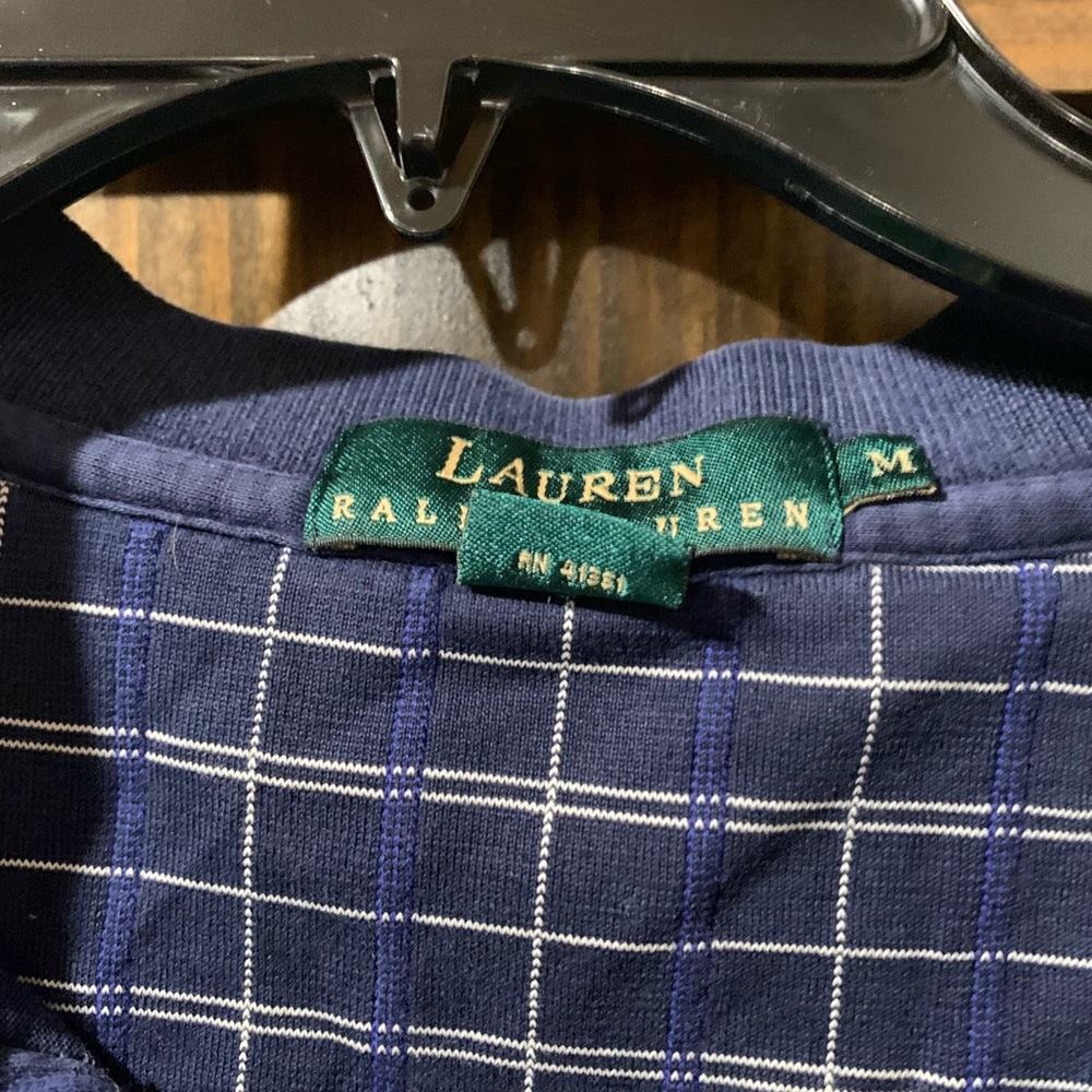 Shirt - Picture 3 of 4